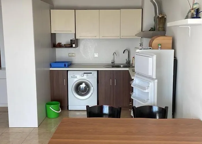 Lazur Sea View, 圣弗拉斯